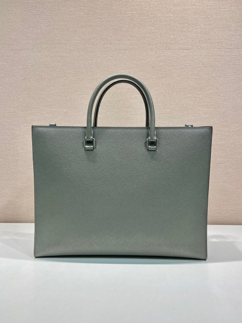 Prada 公文包 尺寸：40*30*9cm