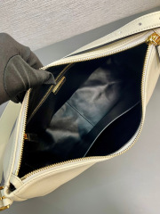 Prada 单肩包 尺寸：39*24*11.5cm
