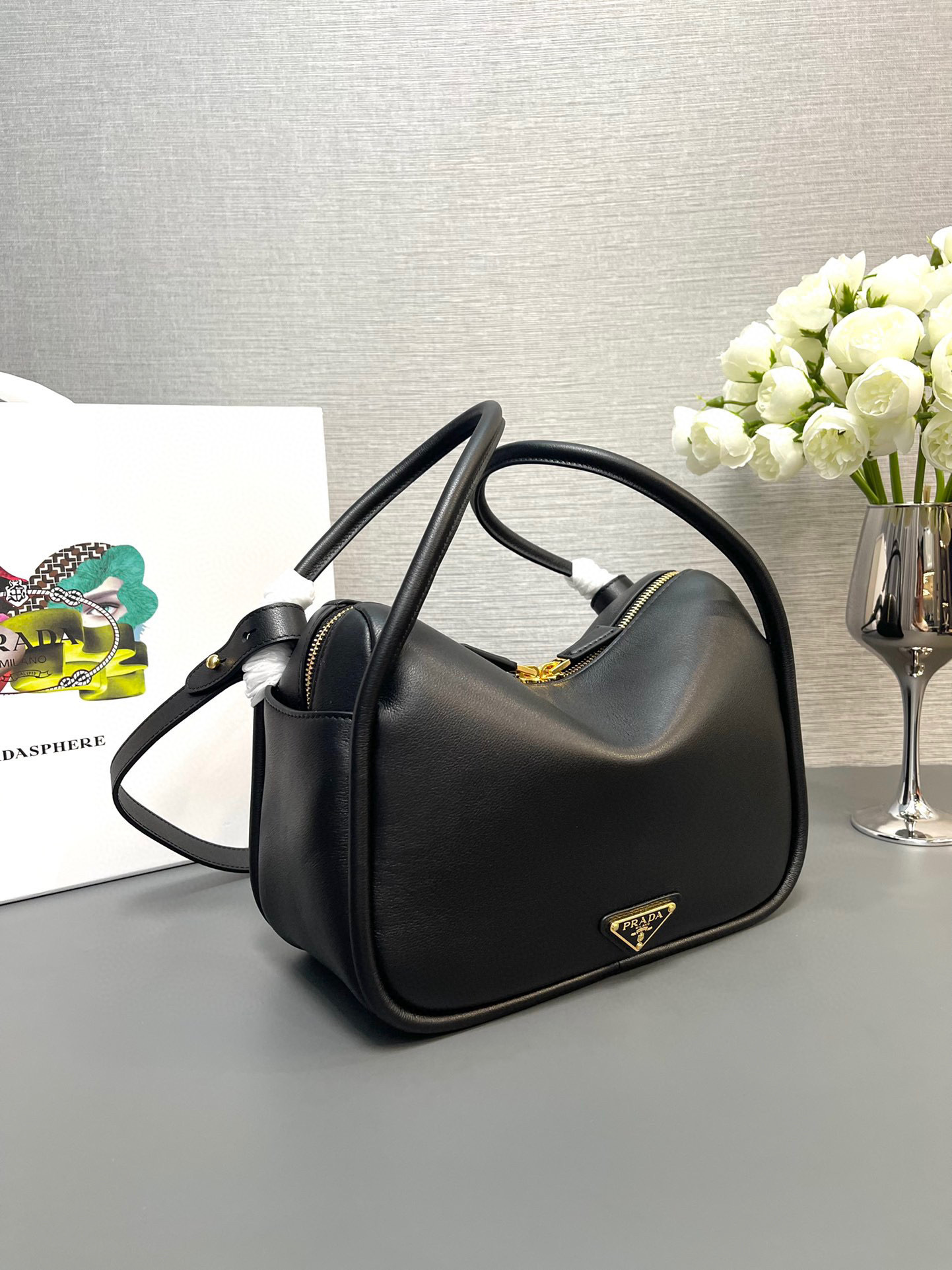 Prada Hand bag Size：25*18*10.5cm