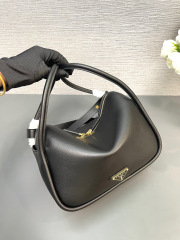 Prada Hand bag Size：25*18*10.5cm
