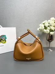 Prada Hand bag Size：25*18*10.5cm