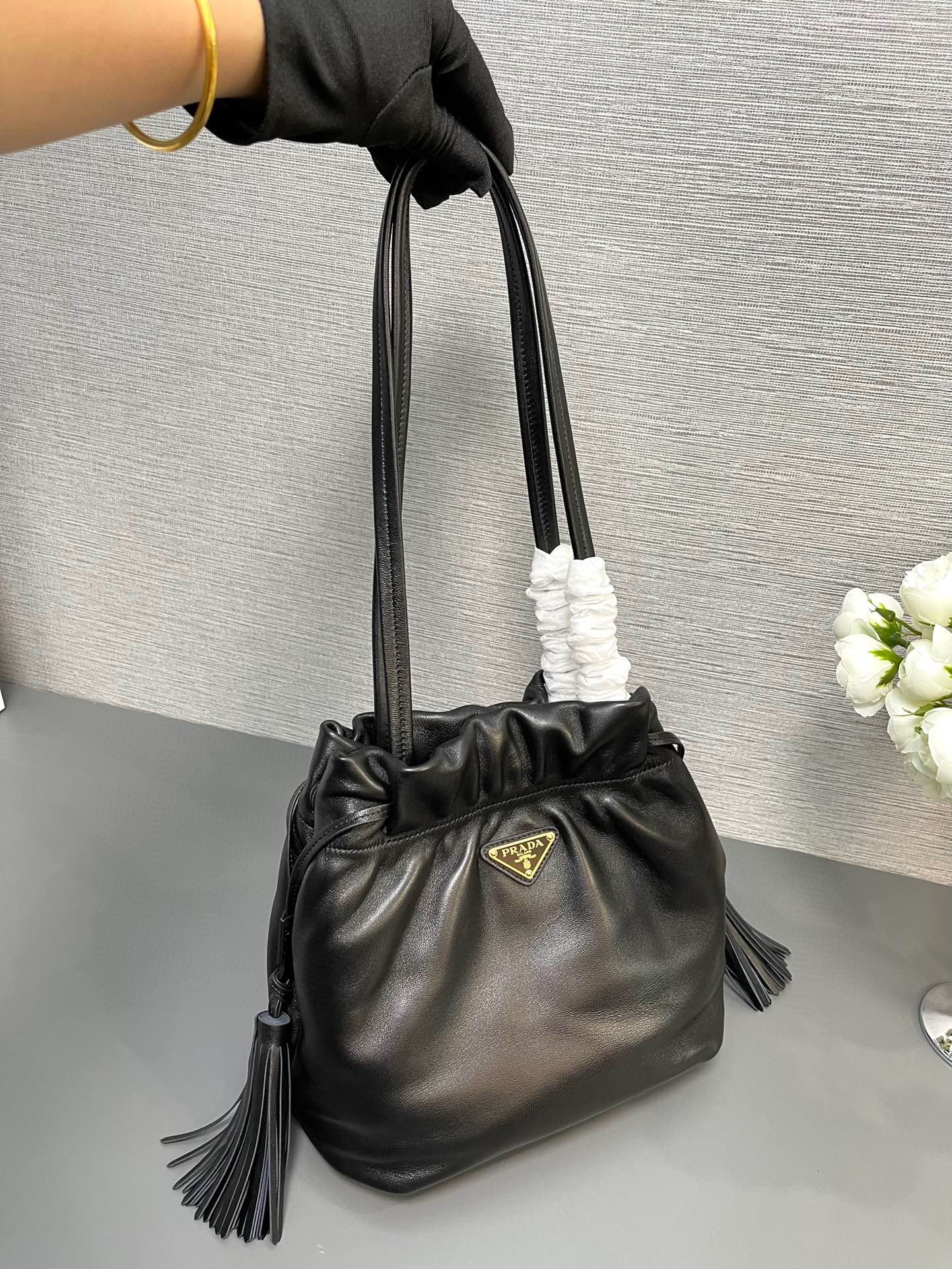 Prada 手袋尺寸：24*25*11cm
