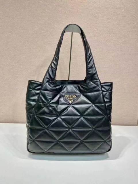 Prada shopping bag  Size：39*34*16cm