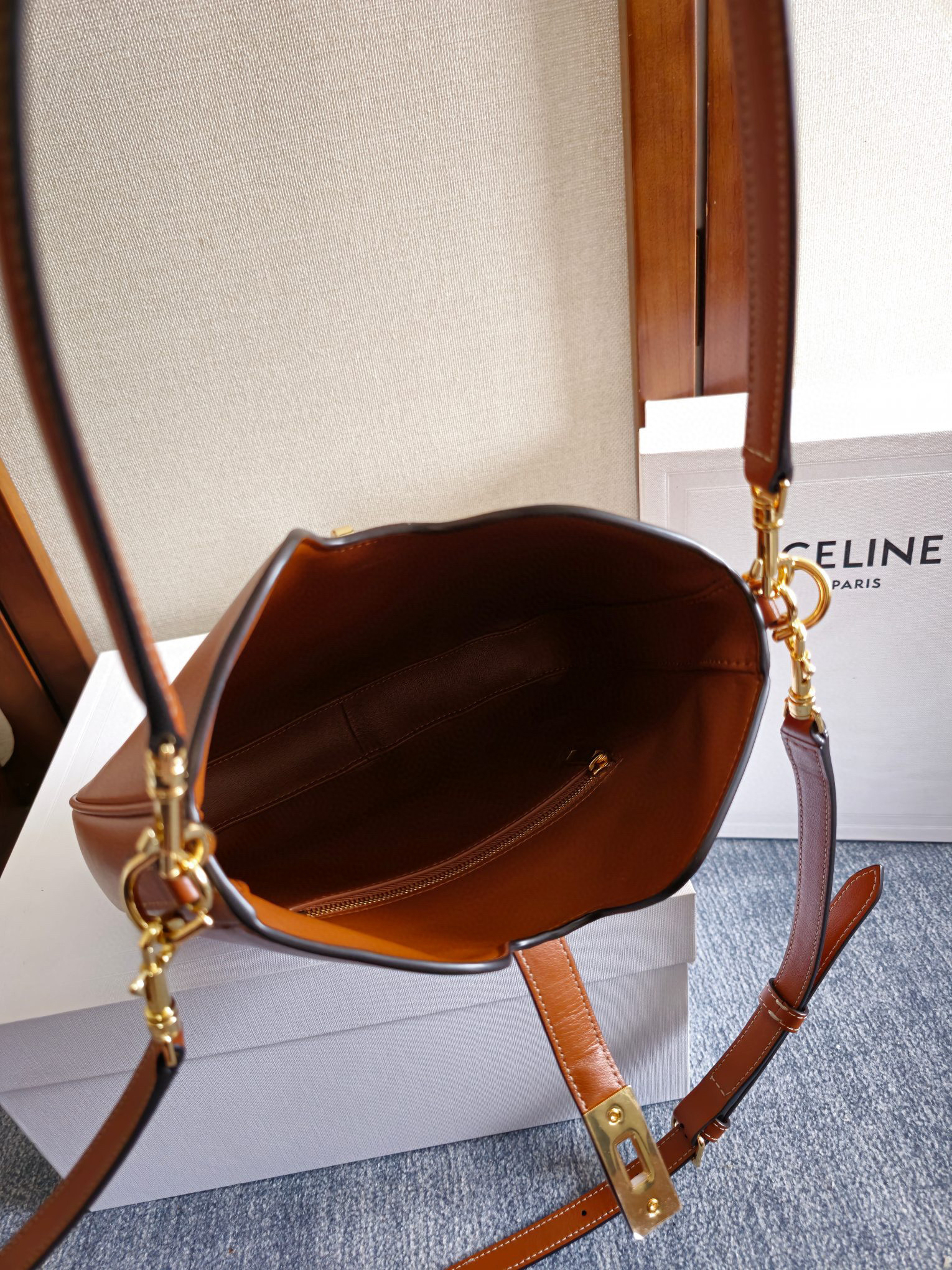 Celine Bucket Bag Größe: 24,5 x 21 x 5 cm