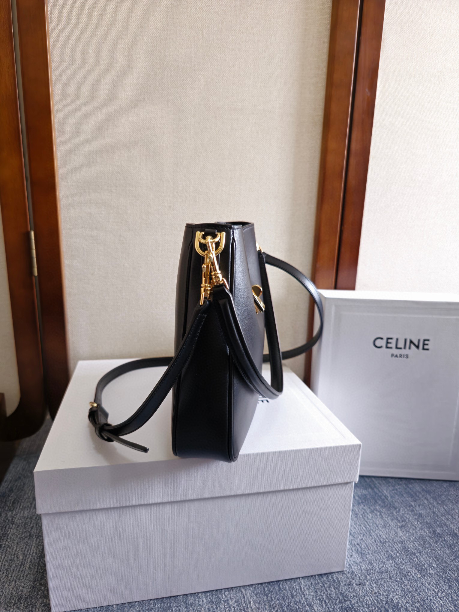 Celine Bucket Bag Größe: 24,5 x 21 x 5 cm