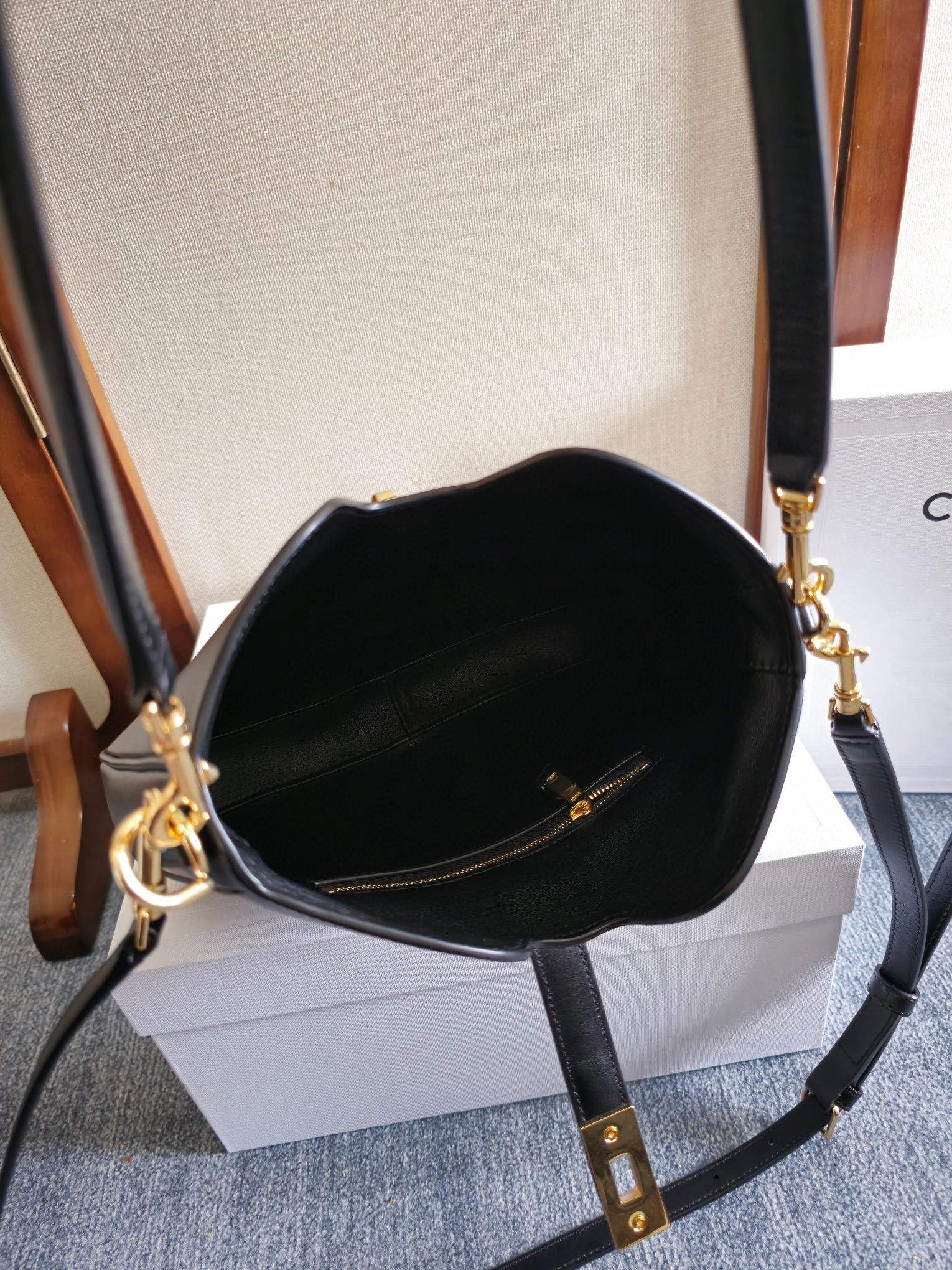 Celine Bucket Bag Größe: 24,5 x 21 x 5 cm