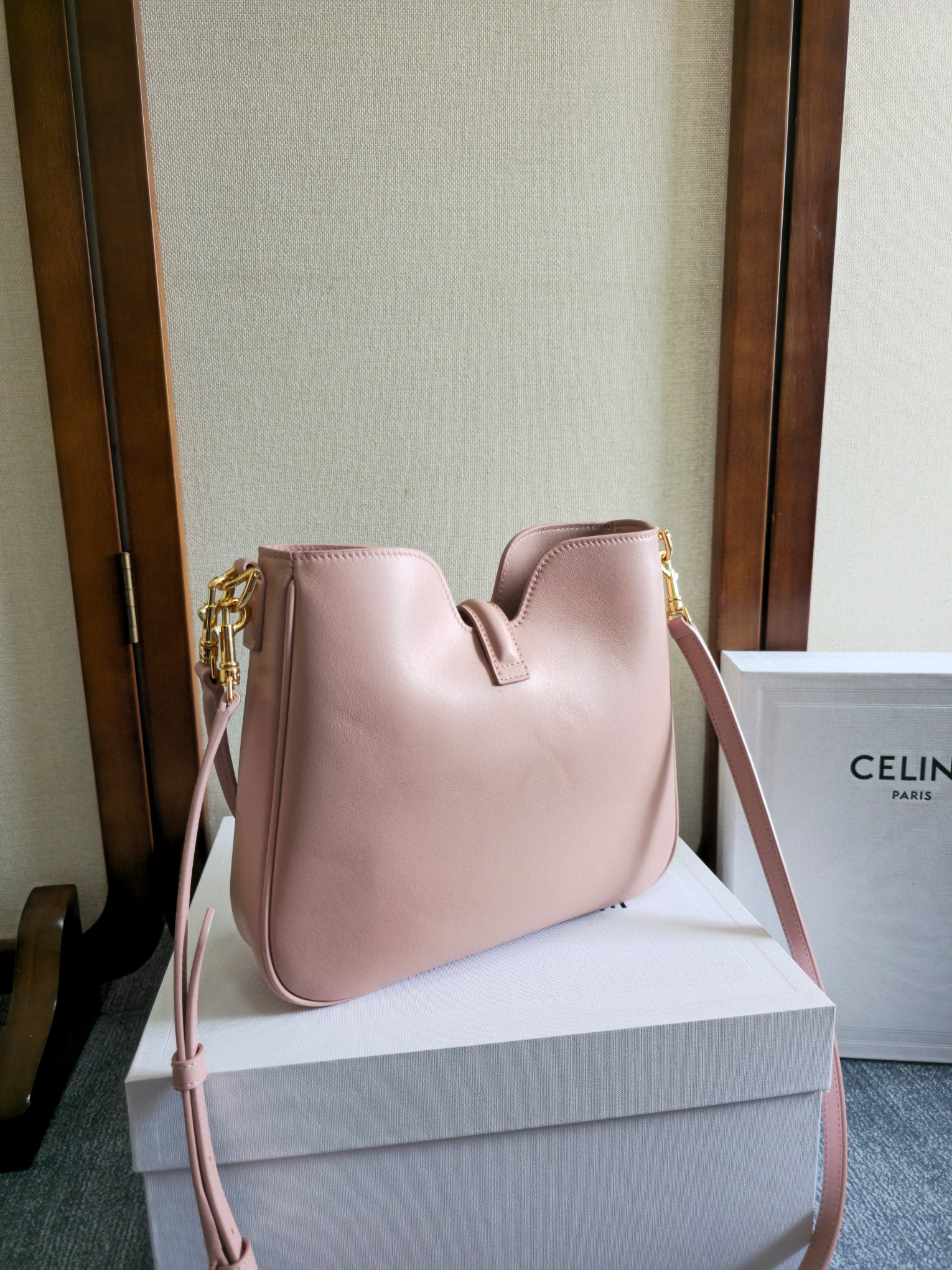 Celine Bucket bag Size：24.5*21*5cm