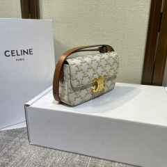 Celine Unterarmtasche Größe: 20 x 10 x 4 cm