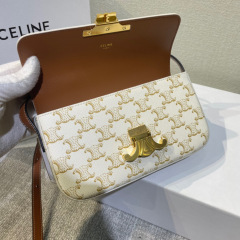Celine Unterarmtasche Größe: 20 x 10 x 4 cm
