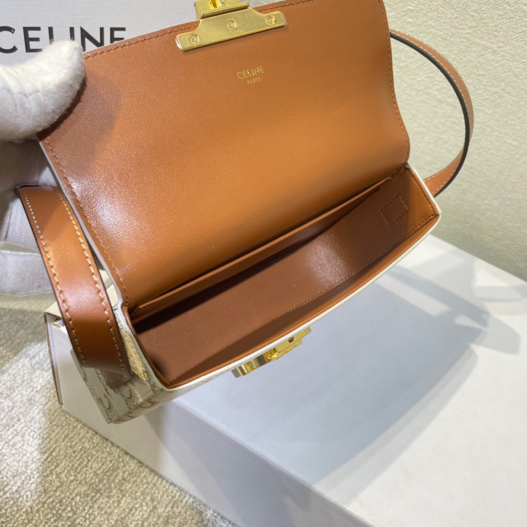 Celine Unterarmtasche Größe: 20 x 10 x 4 cm