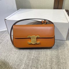 Celine 腋下包 尺寸：20*10*4cm