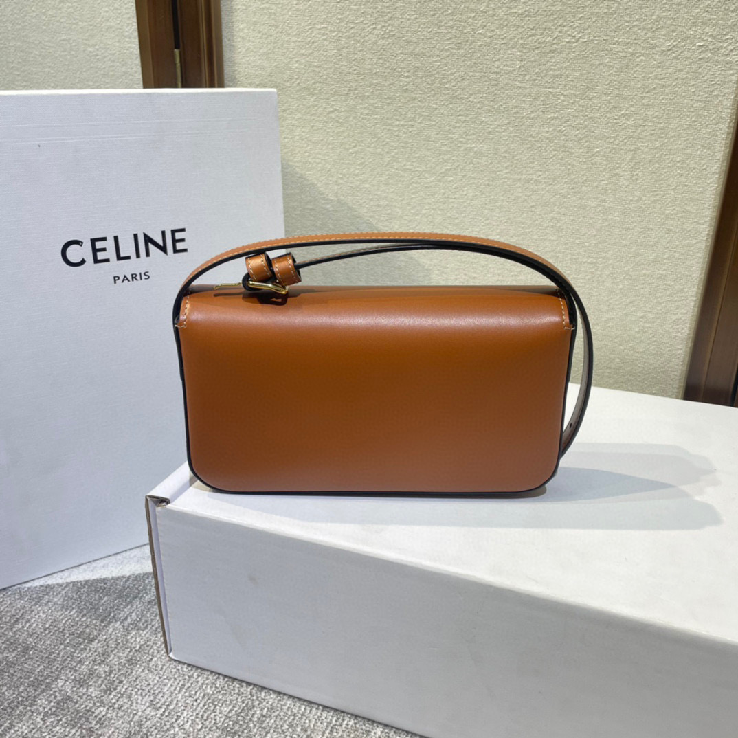 Celine 腋下包 尺寸：20*10*4cm