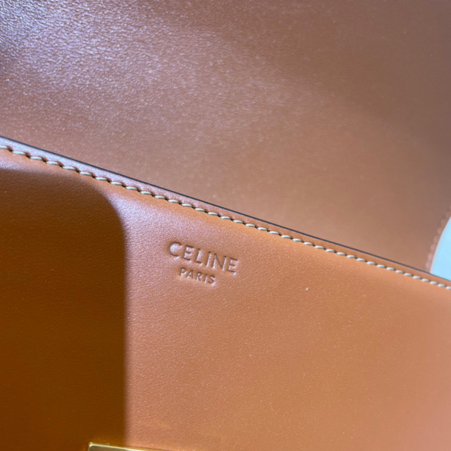 Celine 腋下包 尺寸：20*10*4cm