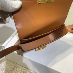 Celine 腋下包 尺寸：20*10*4cm