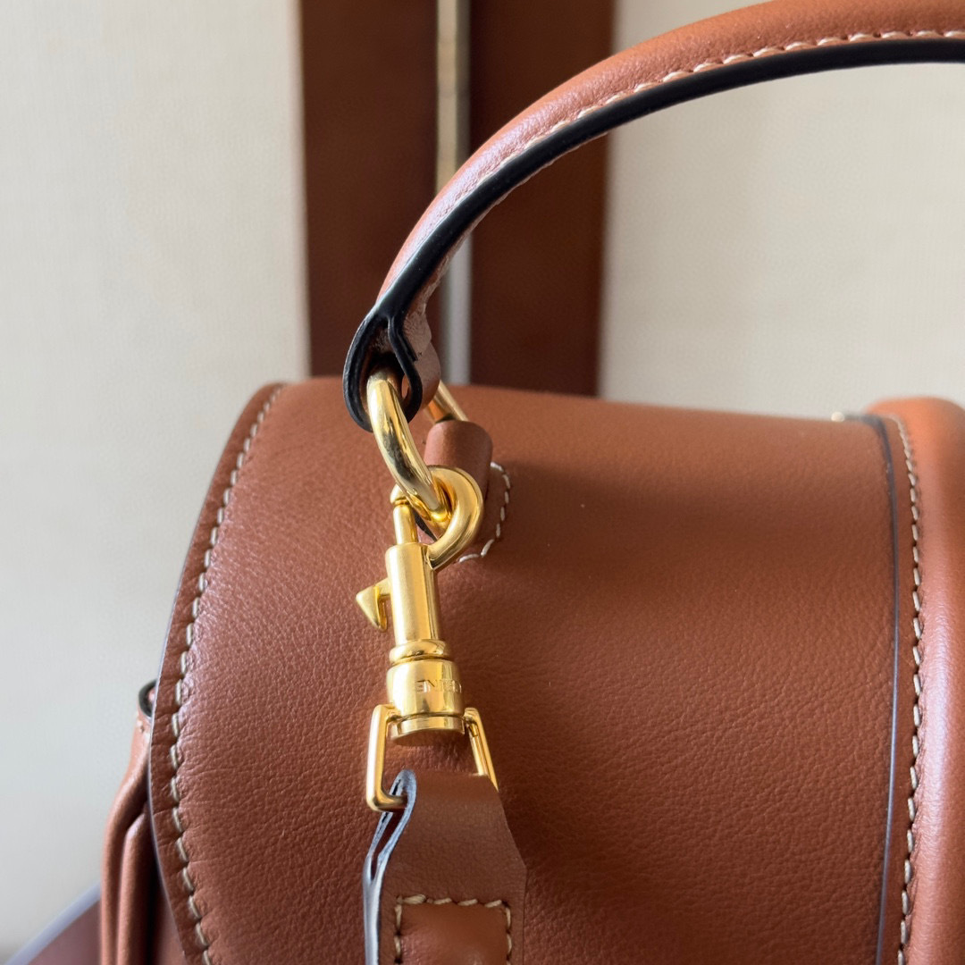 Celine  Hand bag Size：17.5*14*7cm
