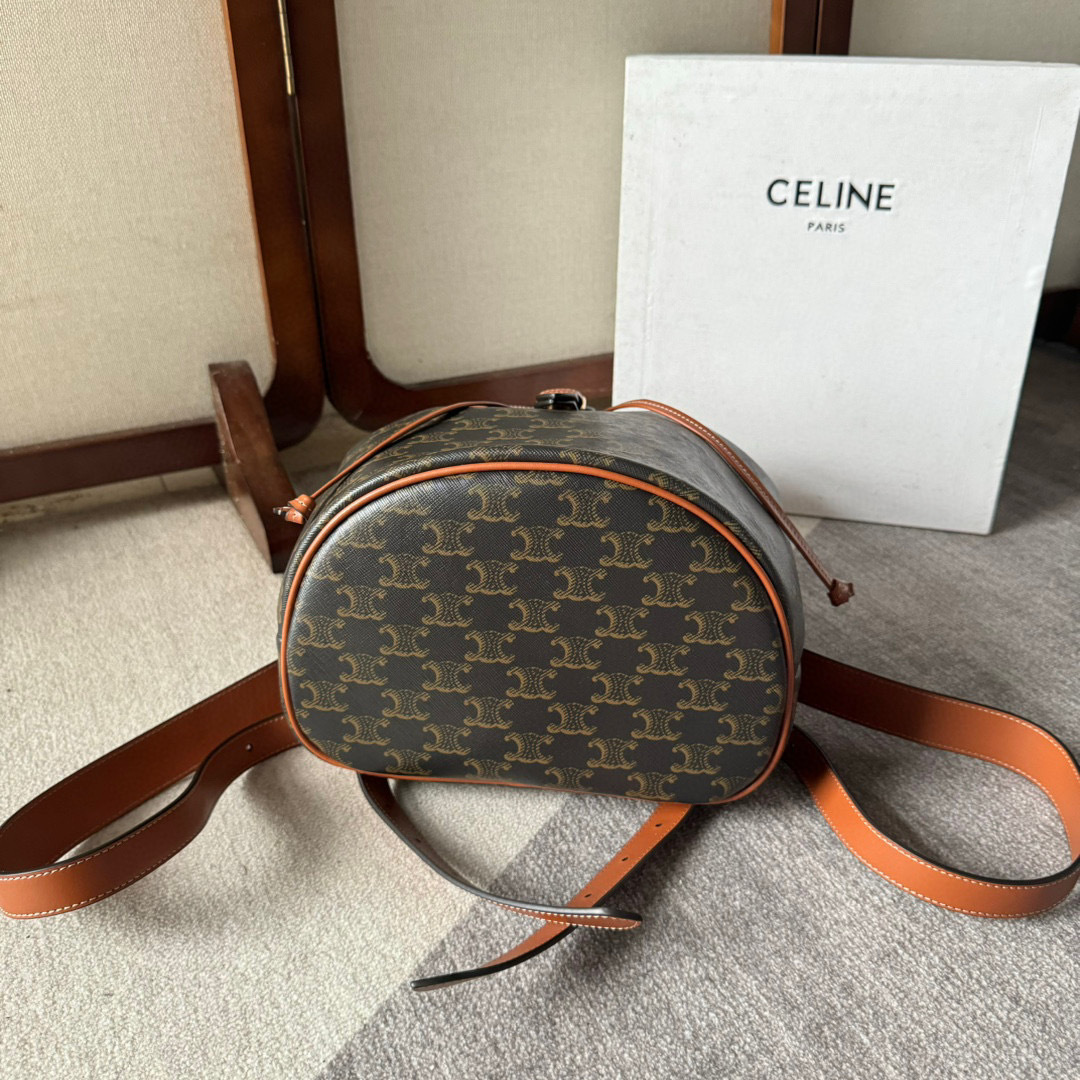 Celine backpack bag Size：25*32.5*16cm