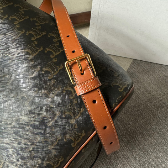 Celine backpack bag Size：25*32.5*16cm