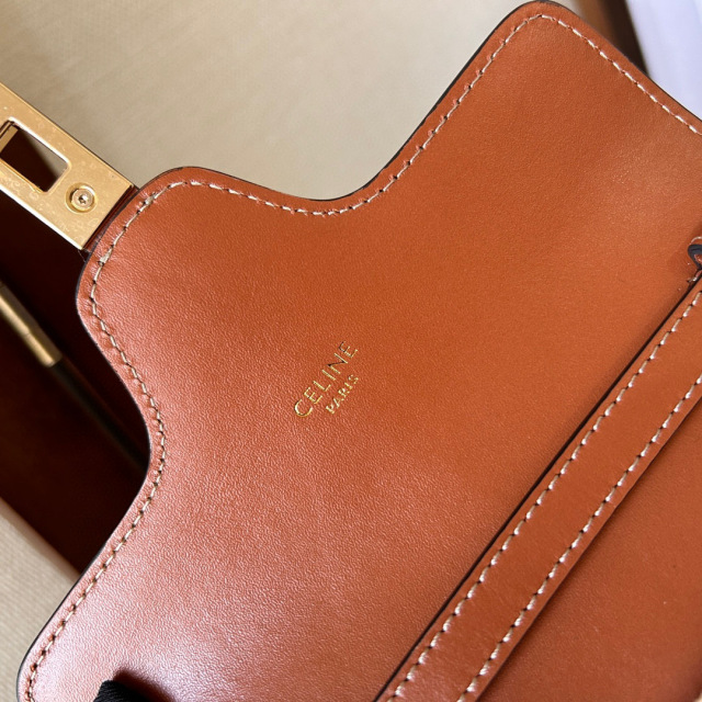 Celine 手拿包 尺寸：18*12.5*6cm
