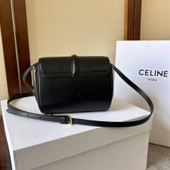 Celine Handtasche Größe: 18 * 12,5 * 6 cm