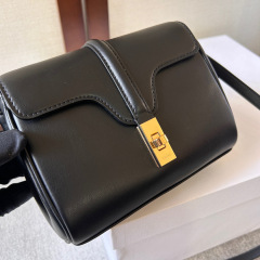 Celine Handtasche Größe: 18 * 12,5 * 6 cm
