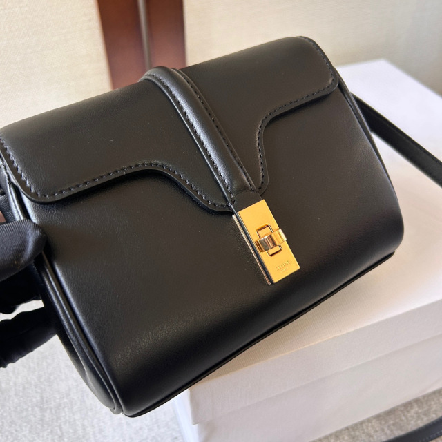 Celine Handtasche Größe: 18 * 12,5 * 6 cm