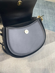 Celine  Single shoulder bag Size：20*7*15cm