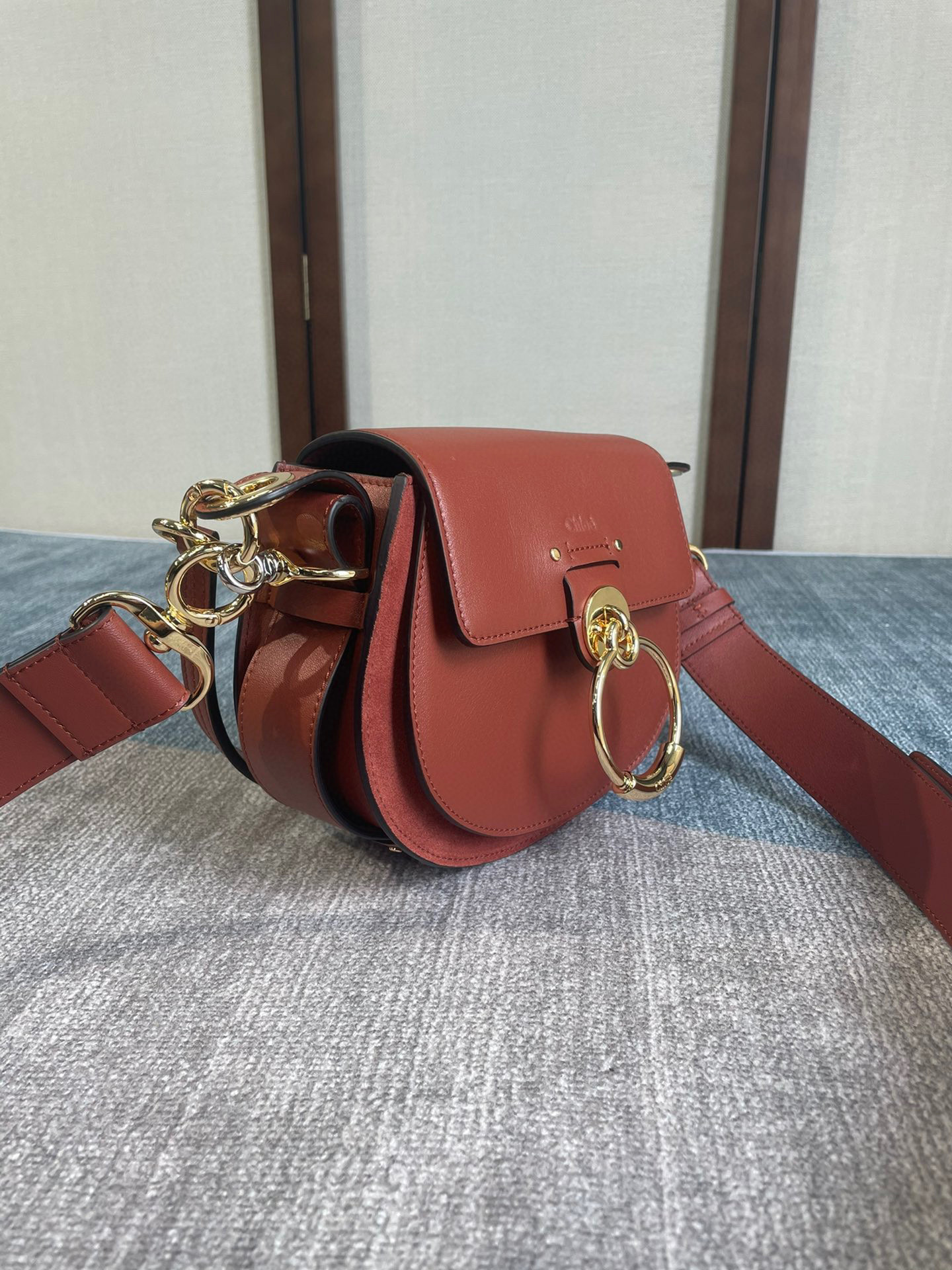 Celine  Single shoulder bag Size：20*7*15cm