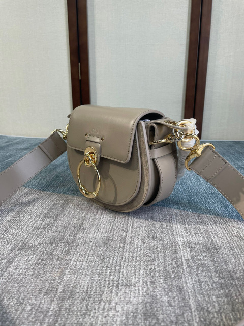 Celine 单肩包 尺寸：20*7*15cm