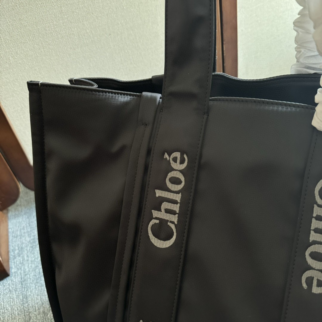 Celine购物袋尺寸：45*33*13cm