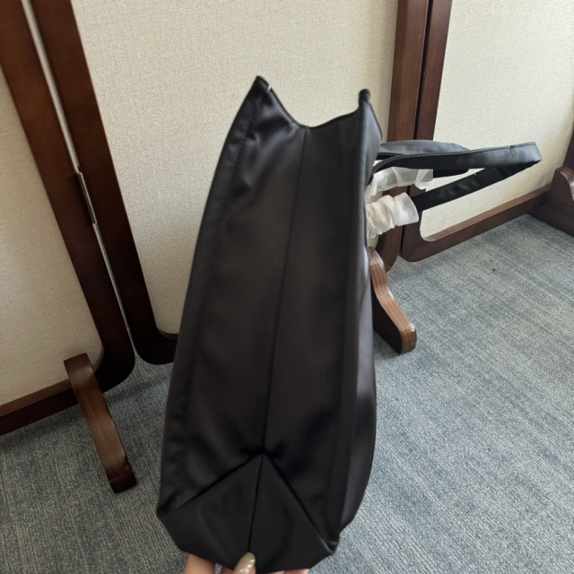 Celine购物袋尺寸：45*33*13cm