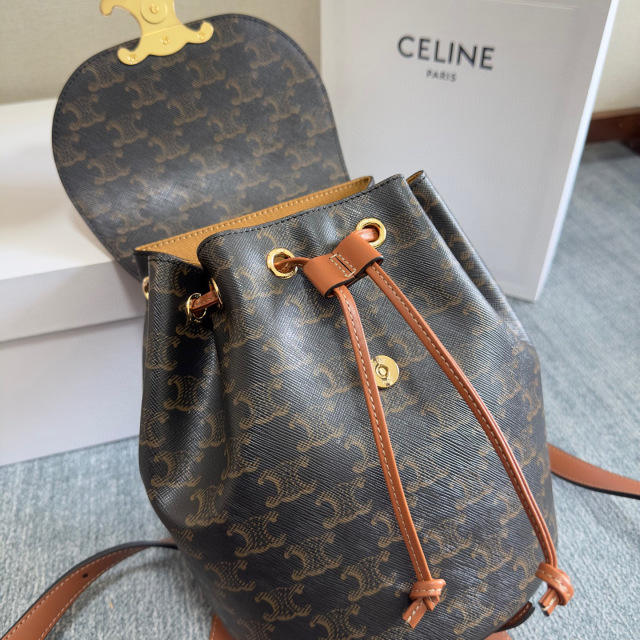 Celine Rucksacktasche Größe: 25 x 18 x 13 cm