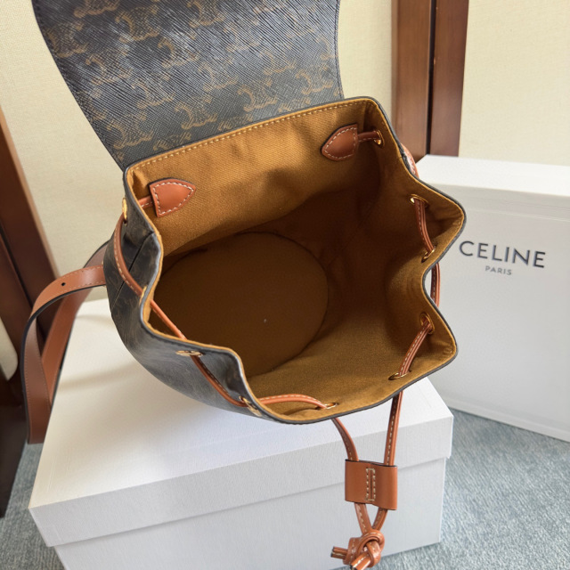 Celine Rucksacktasche Größe: 25 x 18 x 13 cm