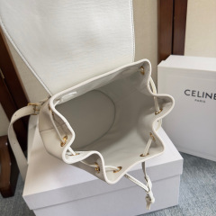Celine Rucksacktasche Größe: 25 x 18 x 13 cm