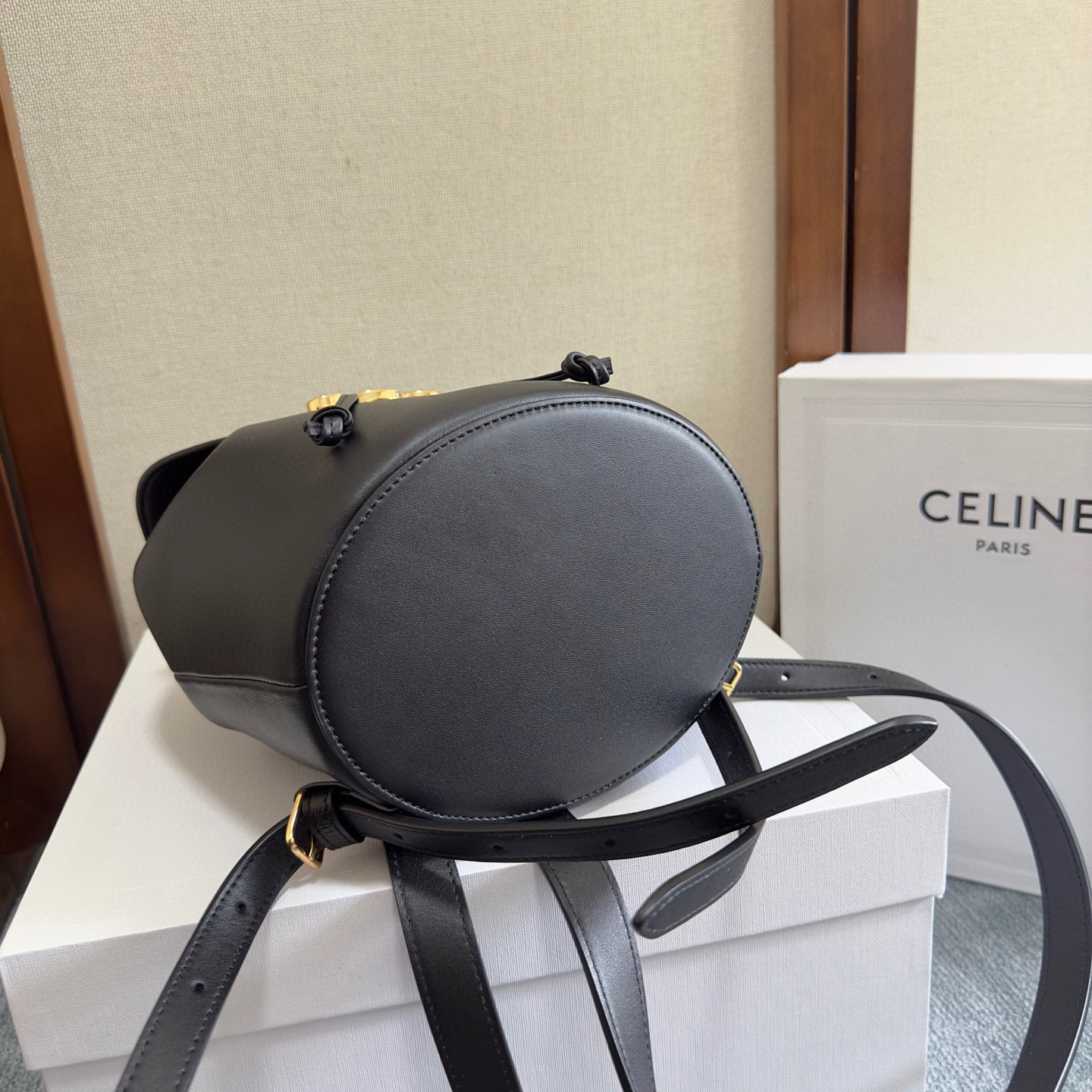 Celine Rucksacktasche Größe: 25 x 18 x 13 cm