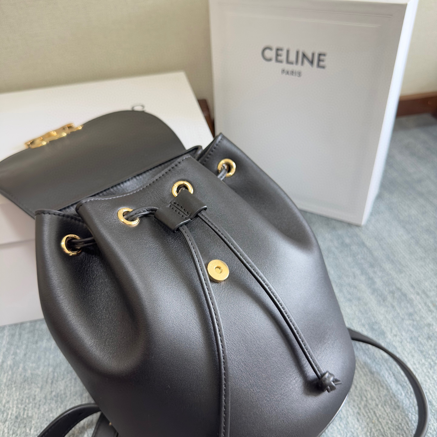 Celine Rucksacktasche Größe: 25 x 18 x 13 cm