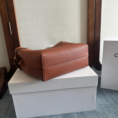 Borsa a mano Celine Dimensioni: 20,5*9*19 cm