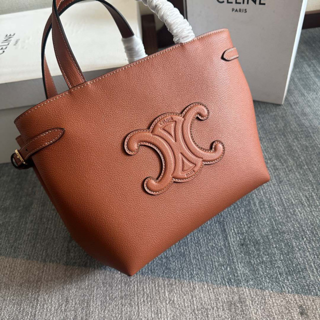 Borsa a mano Celine Dimensioni: 20,5*9*19 cm