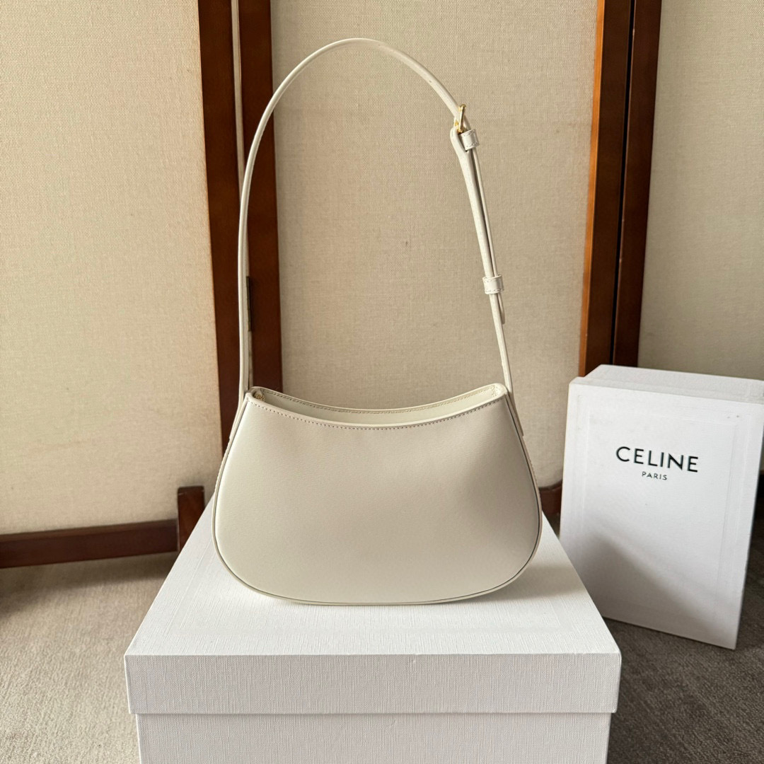 Celine Unterarmtasche Größe: 22 x 13,5 x 4 cm
