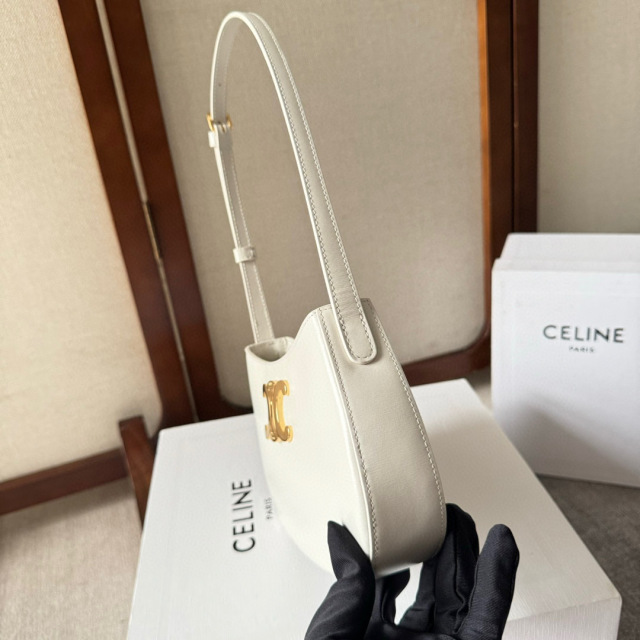Celine Unterarmtasche Größe: 22 x 13,5 x 4 cm