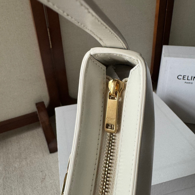 Celine Unterarmtasche Größe: 22 x 13,5 x 4 cm