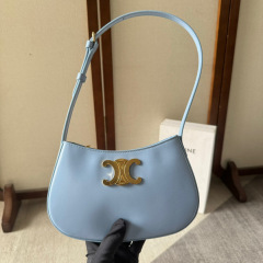 Celine  Underarm bag Size：22*13.5*4cm