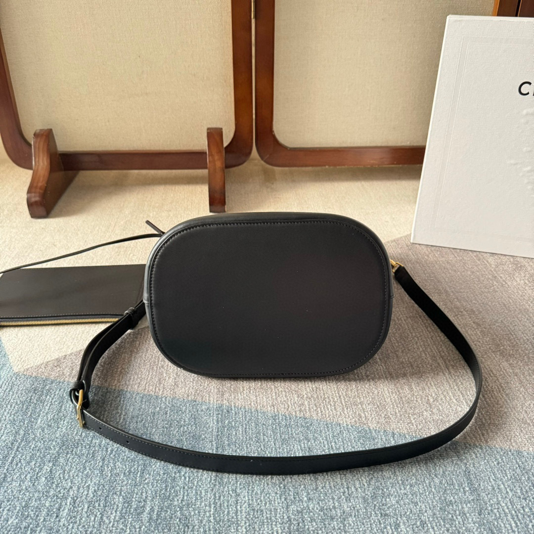 Celine Bucket Bag Größe: 28 x 24 x 16 cm
