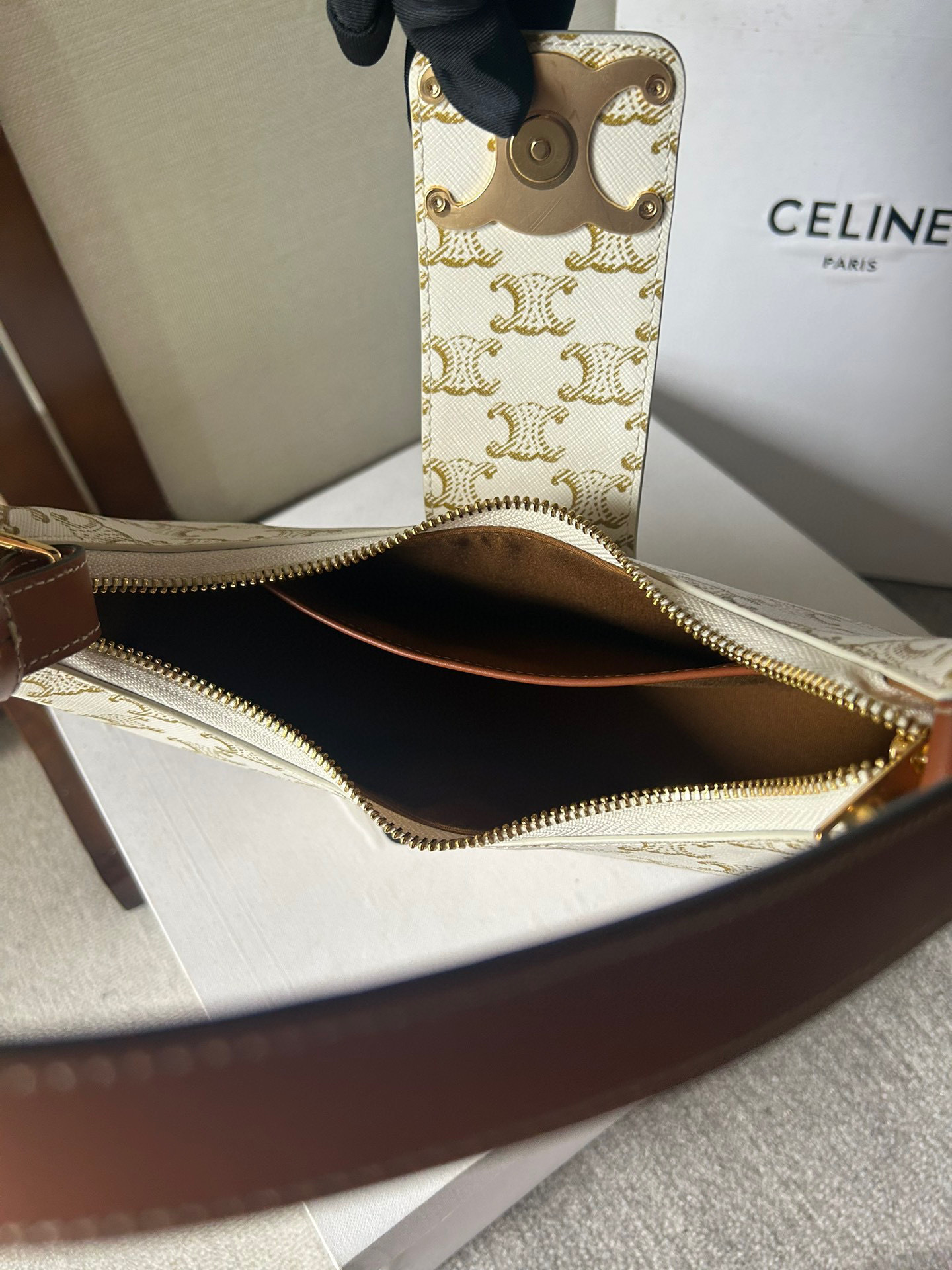 Borsa da braccio Celine Dimensioni: 19,5*14*7,5 cm