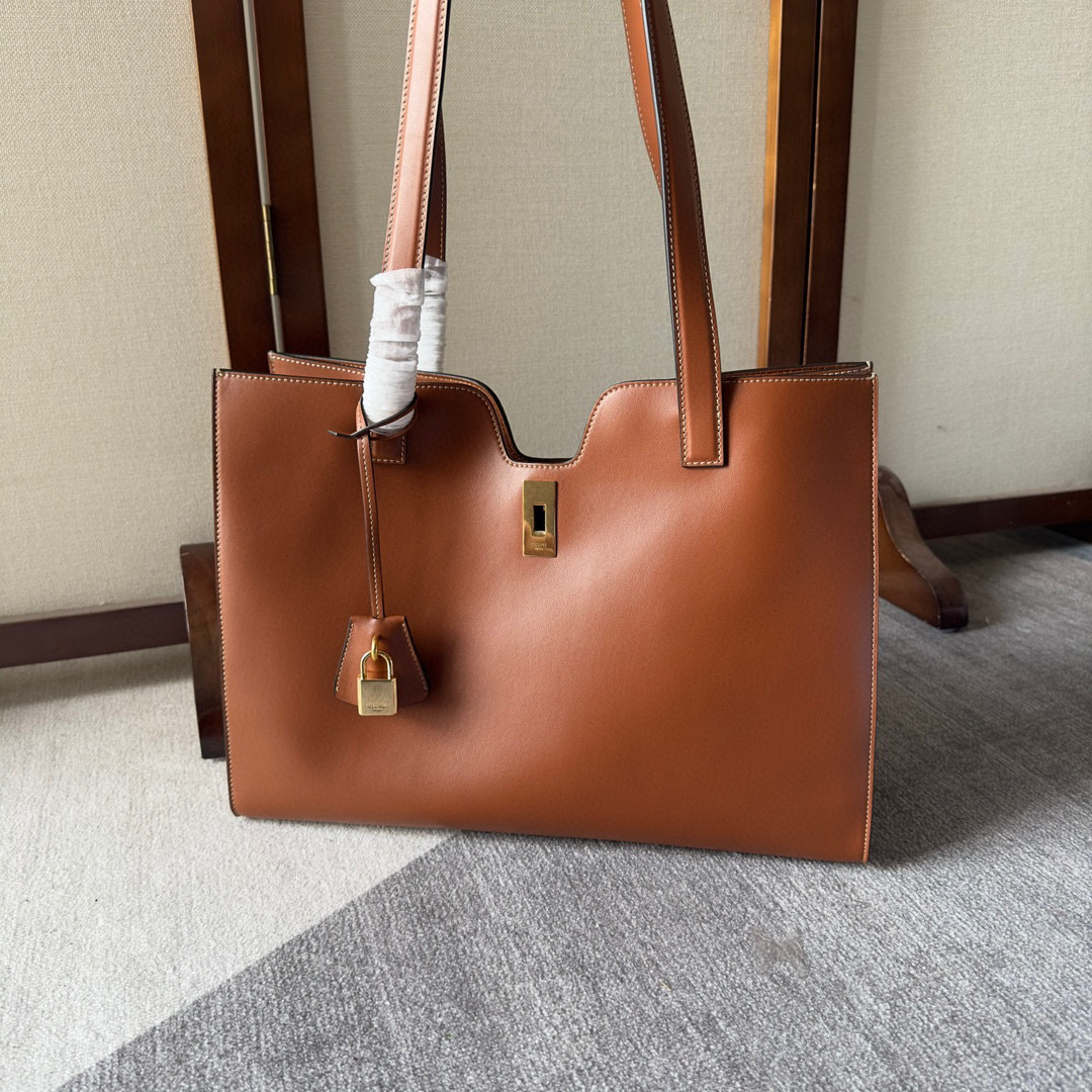 Celine Einkaufstasche Größe: 37 x 15 x 27 cm