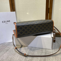 Celine购物袋尺寸：34*12.5*23cm