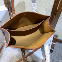 Celine购物袋尺寸：34*12.5*23cm
