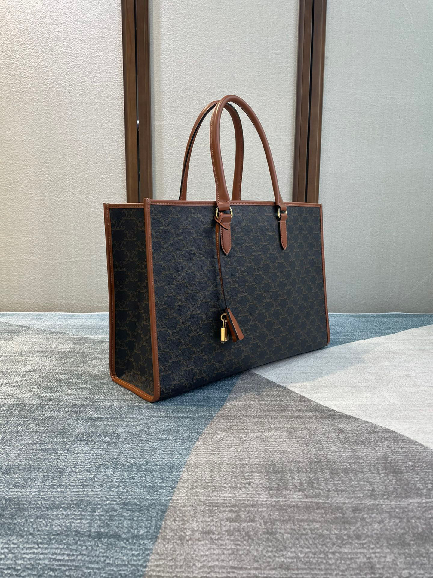 Beg beli-belah Celine Saiz：34*12.5*23cm