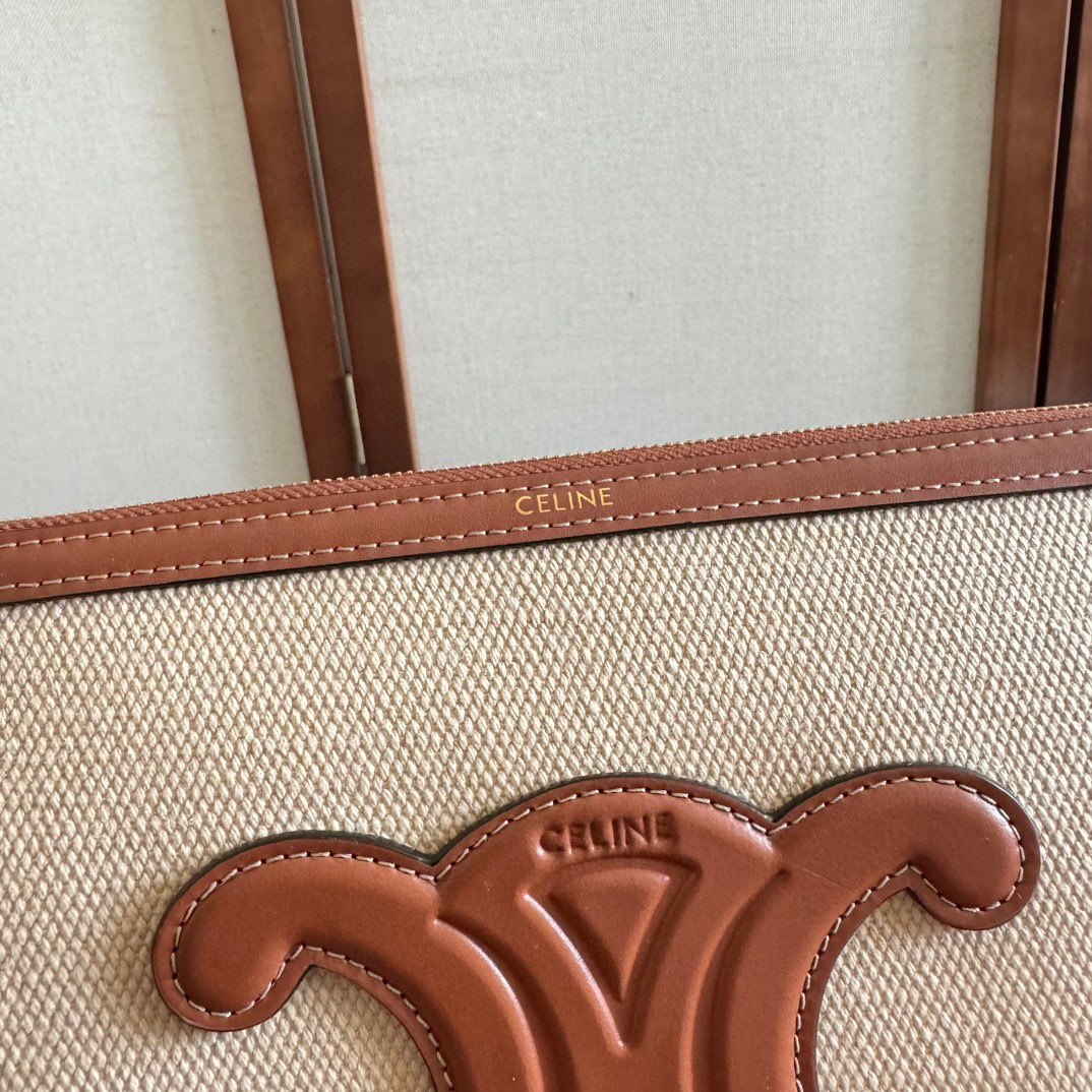 Celine  Hand bag Size：25*17.5*3cm