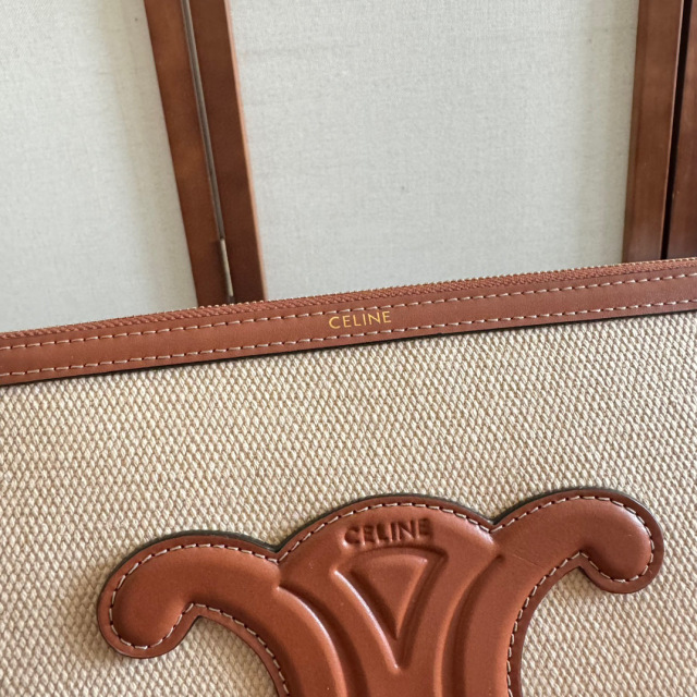 Celine  Hand bag Size：25*17.5*3cm