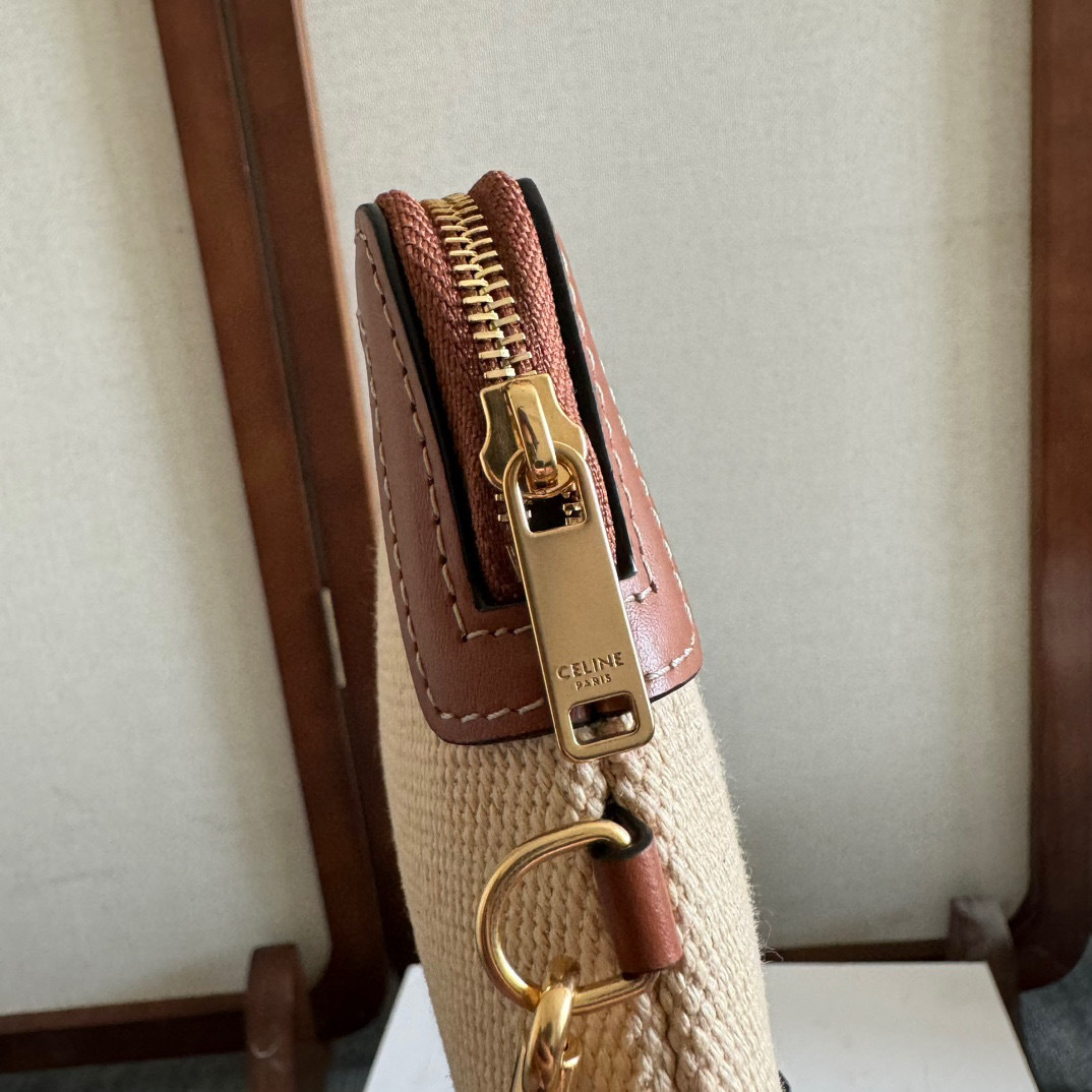 Celine  Hand bag Size：25*17.5*3cm
